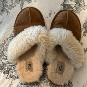 Darling cozy kids slippers from Ugg